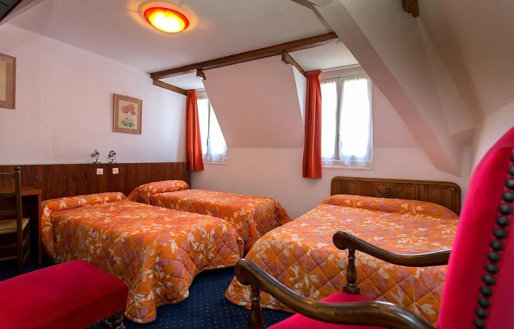 Hotel Du Commerce Et De Navarre Lourdes 2*,  France